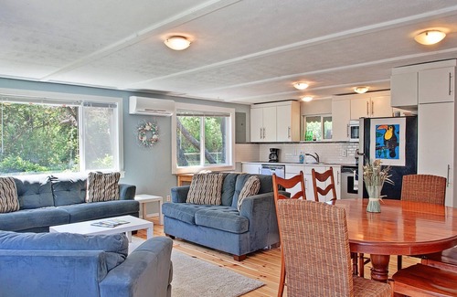 Oyehut-Hogans Corner Cabaña | Diez Pines Cottage, Ocean Shores, WA