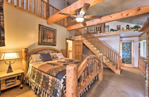 Chattanooga Casa | Tenn River Cabin with Hot Tub - 10 Mi to Chattanooga