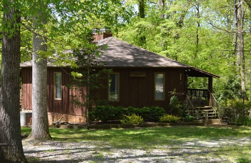 Estill Springs Casa | "Tennessee Tahoe": Acogedora cabaña en Tims Ford Lake con un nivel dos Muelle