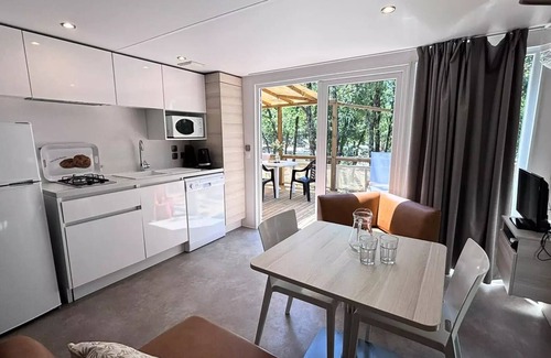 Valensole Casa | TENNESSY LUXURY MIT SPA 2 Personen