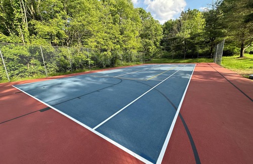 Canfield Cabina | Tennis court