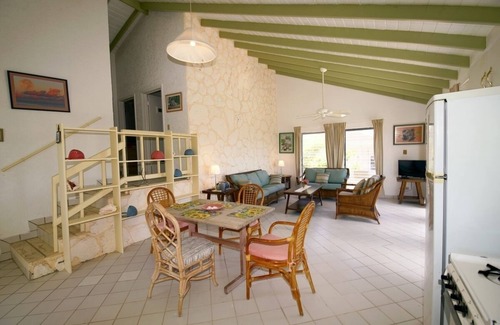 Stella Maris Villa | Tennis Villa 2 en la cima de Breezy Hill