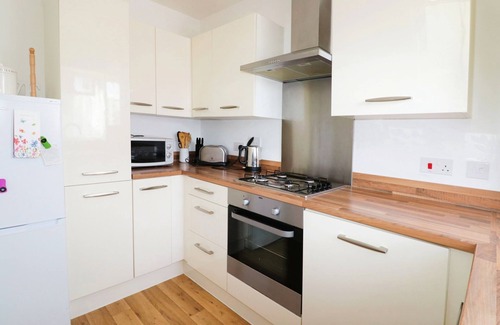 Freshwater Cabaña | Tennyson Cottage - una casa que tiene capacidad para 6 personas en 2 dormitorios