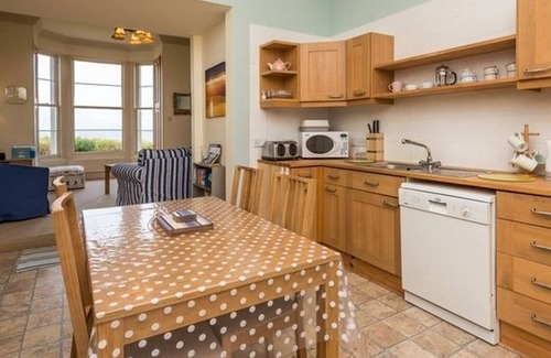North Berwick Apartamento | TenSea Apartment - Tres Habitaciones Piso, Capacidad 6