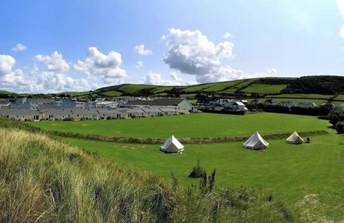 Croyde Alquiler De RV | Tienda de campaña-Communal washroom facilities-5m Bell Tent