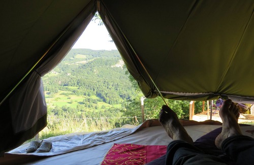 Thiezac Alquiler De RV | Tente en Site Isolé et Naturel à 1000 Mètre D'altitude