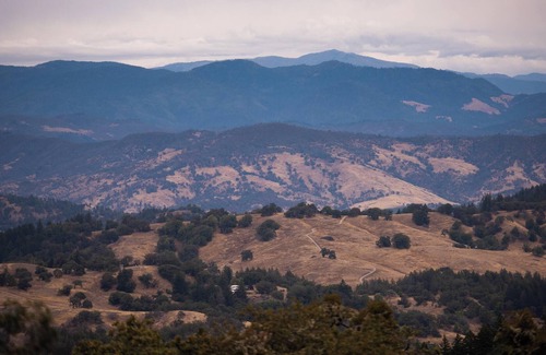 Ukiah Alquiler De RV | Tentrr Signature Site - Epic Orr Springs - Coleman Outfitted Site