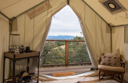 Ukiah Alquiler De RV | Tentrr Signature Site - Epic Orr Springs - Coleman Outfitted Site