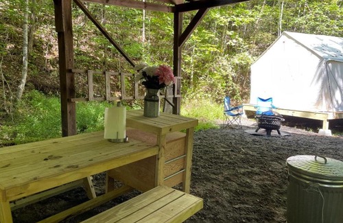Sylva Otro | Tentrr Signature Site - Honeybee Homestead