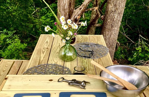 Red Hook Alquiler De RV | Tentrr Signature Site - FRISKY SWARD Upper Forest