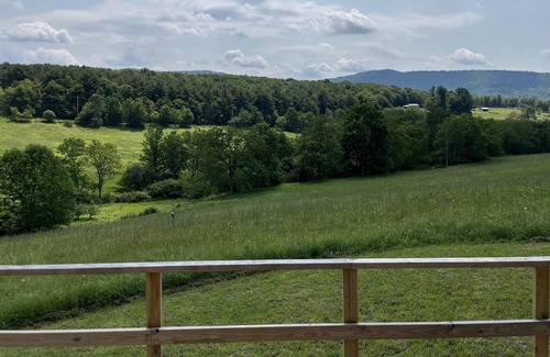 Bovina Center Alquiler De RV | Tentrr Signature Site - Emerald Farm in the Land of Bovina (tent 1)