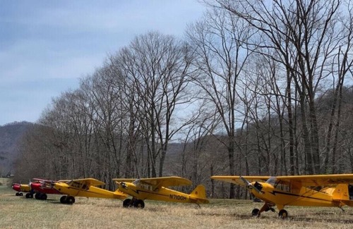 Pence Springs Alquiler De RV | Tentrr Signature Site - Stearman
