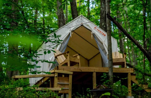 Gans Alquiler De RV | Tentrr State Park Site - WV Coopers Rock State Park - Site B - Single Camp