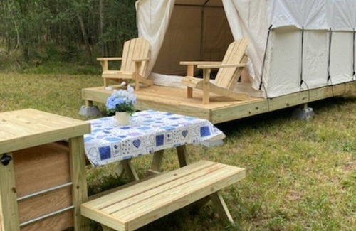 Texas Gulf Coast Region Alquiler De RV | Tentrr State Park Site - Texas Brazos Bend State Park – Trailside H – Single C