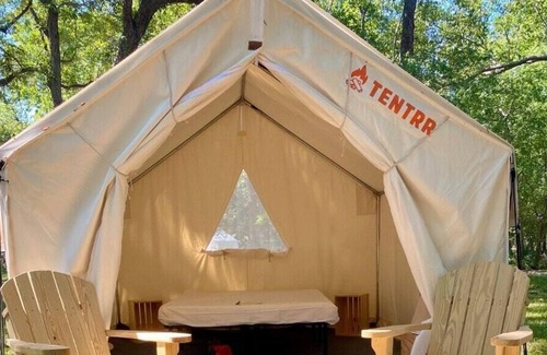 Texas Gulf Coast Region Alquiler De RV | Tentrr State Park Site - Texas Brazos Bend State Park – Trailside J – Single C