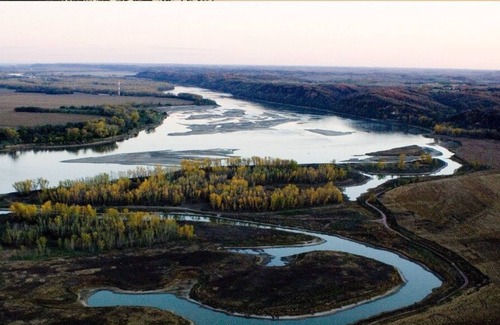Burbank Alquiler De RV | Tentrr State Park Site - Nebraska Ponca State Park – Riverview B – Single Camp