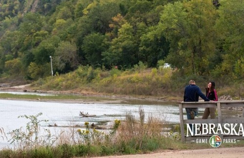 Burbank Alquiler De RV | Tentrr State Park Site - Nebraska Ponca State Park – Riverview B – Single Camp