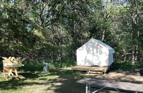 Burbank Alquiler De RV | Tentrr State Park Site - Nebraska Ponca State Park – Stargazing D – Single Cam