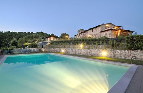 Gualdo Cattaneo Apartamento | Tenuta di Forte Sorgnano | Farmhouse with pool