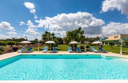 Mesagne Villa | Tenuta Donna Caterina by BarbarHouse