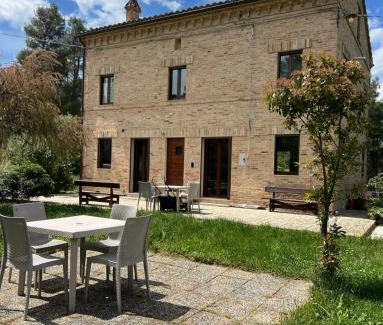 Loro Piceno Cabina | Tenuta Gran Bosco