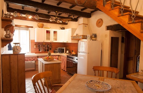 Teverina di Cortona Villa | TENUTA SOSPESA Villa exclusiva cerca de la Toscana con piscina y cine privado