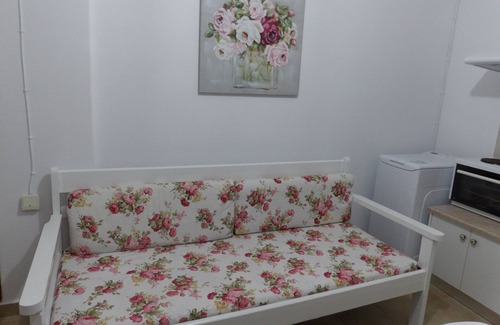 Analipsi Apartamento | TEO 3. 1 minuto a la playa soleada