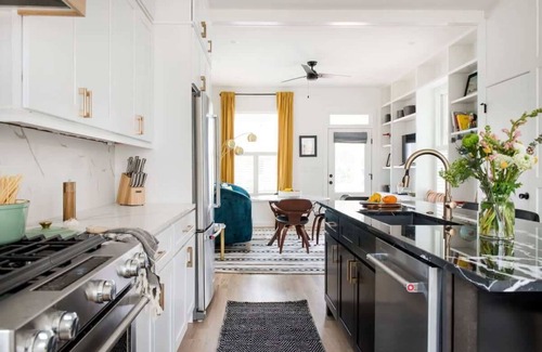 East Side Casa | Tequila Sunrise by Minty Living