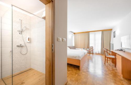 Verzej Hotel | Terme Banovci - Hotelsko naselje Zeleni gaj
