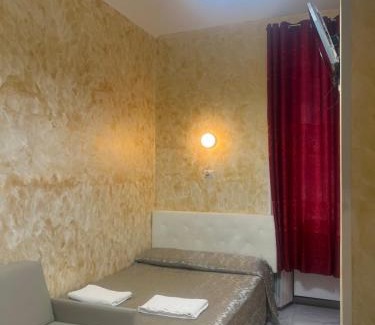 Rione XVIII Castro Pretorio Casa | Termini Golden house