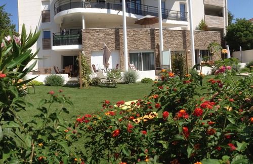 Sanary-sur-Mer Apartamento | TERRA COTTA, amplio apartamento de 2 habitaciones - Jardín terraza Aparcamiento - Acceso para discapacitados