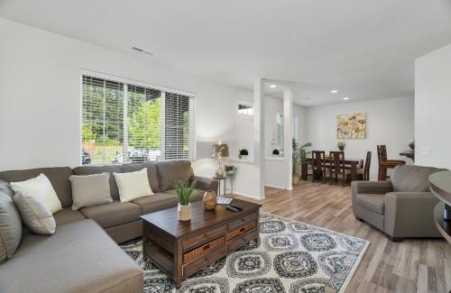 Eastside Casa | Terra House Tacoma - EV Power Station, Crib, Stroller, High Chair