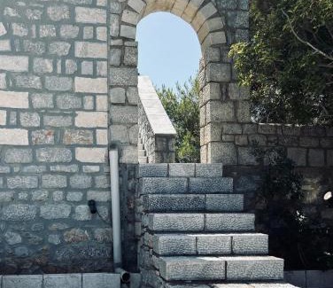 Omales Apartamento | Terra Mani stone rental apartments