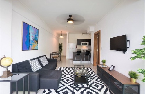 Downtown Santo Domingo Apartamento | Apartamento con terraza en el centro de la ciudad de Santo Domingo + Estacionamiento gratuito y gimnasio ✔️
