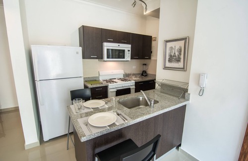 Downtown Santo Domingo Apartamento | Apartamento con terraza en el centro de la ciudad de Santo Domingo + Estacionamiento gratuito y gimnasio ✔️