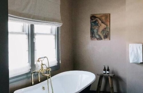 Ocean Park Apartamento | TERRACE BATHTUB KING SUITE