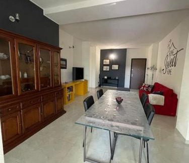 Centro Storico Apartamento | Terrace house appartamento mq 80 adiacente ospedale e clinica