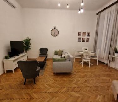 Erzsebetvaros Apartamento | Terrace VuVu - Apartment with balcony in the heart of Budapest