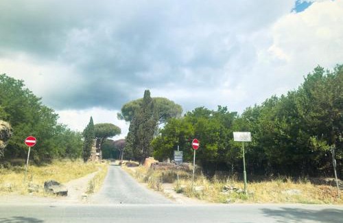 Capannelle Apartamento | Terraced Apartment by the Ancient Appian Way 4