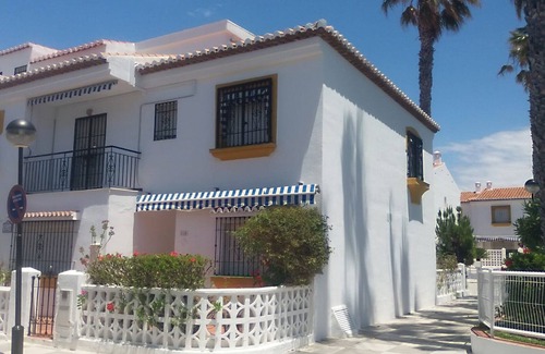Salobreña Chalet De Esquí | Chalet a 150m de la orilla del mar