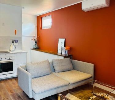 Le Pharo Apartamento | Terracotta 7 Quiet and Private Parking
