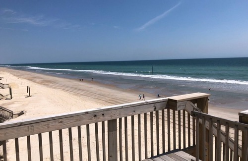 Surf City Casa | Terrapin Station: Casa frente al mar para alquiler de vacaciones, Se aceptan mascotas, Capacidad