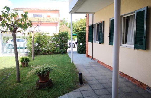 Marina di Pietrasanta Apartamento | Terrazza,giardino al mare