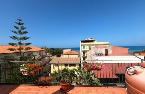 Marina di Caronia Casa | Terrazza Lungomare