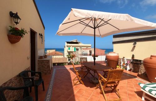 Marina di Caronia Casa | Terrazza Lungomare