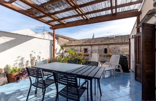 Centro Storico Apartamento | Terrazze di San Francesco by Wonderful Italy