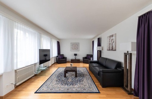 Seefeld Apartamento | Terrific 1 BR flat city center/ near lake (D9)