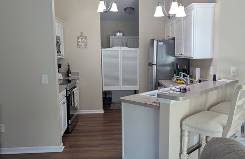 St. Charles Casa | Terrific 2 bed, 2 bath home in The Villages close to Sumter Landing w/golf cart