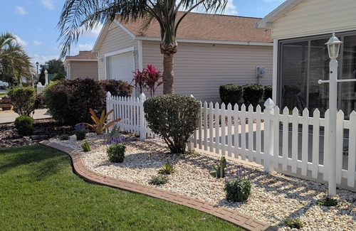 St. Charles Casa | Terrific 2 bed, 2 bath home in The Villages close to Sumter Landing w/golf cart