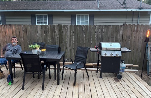 South Pensacola Casa | Terrific 4-bedroom house with AC in Pensacola